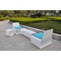 Luar Perabot buatan White Wicker Chair